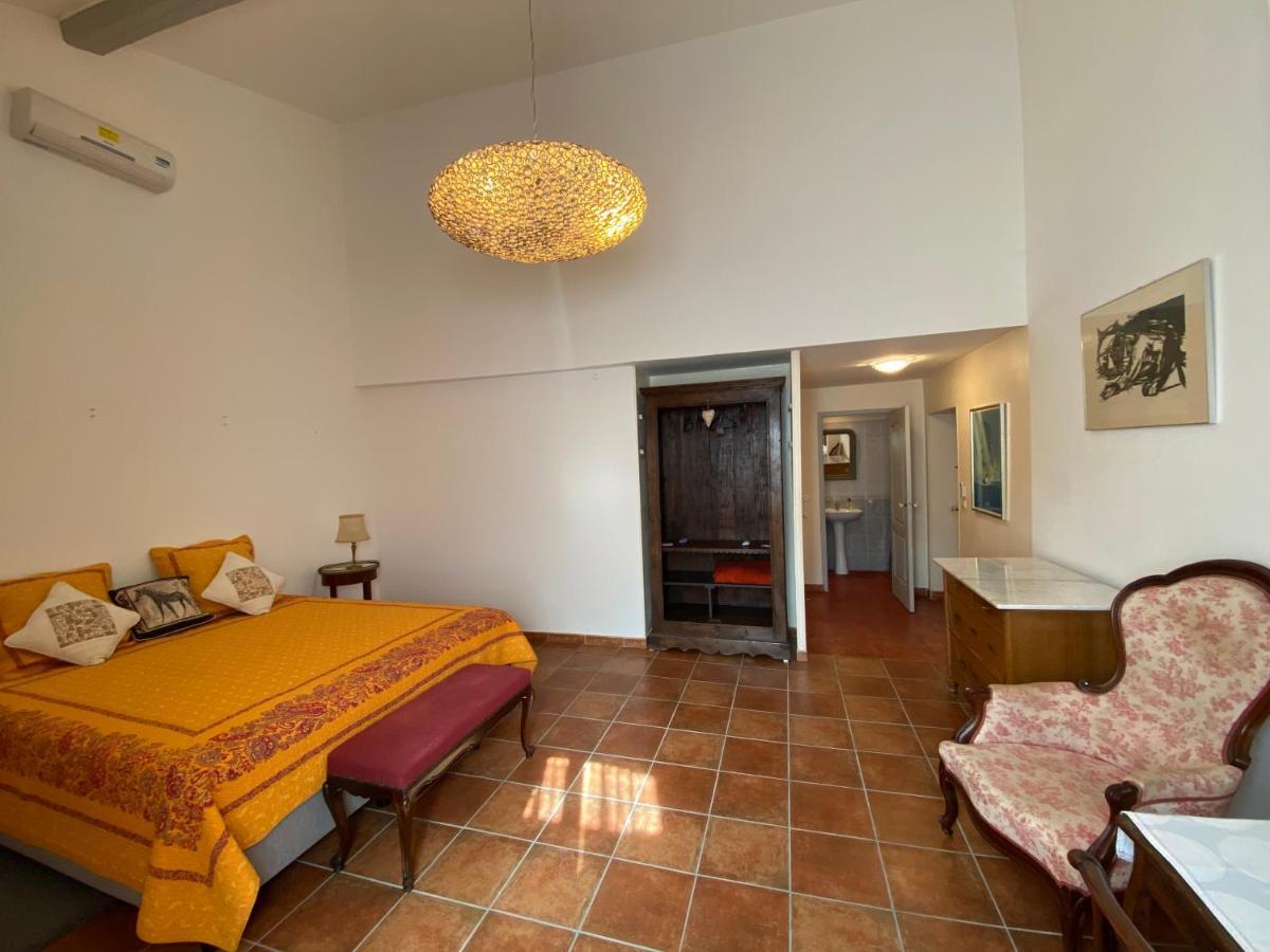 Le Relais D'Affiac Bed & Breakfast Peyriac-Minervois Bagian luar foto