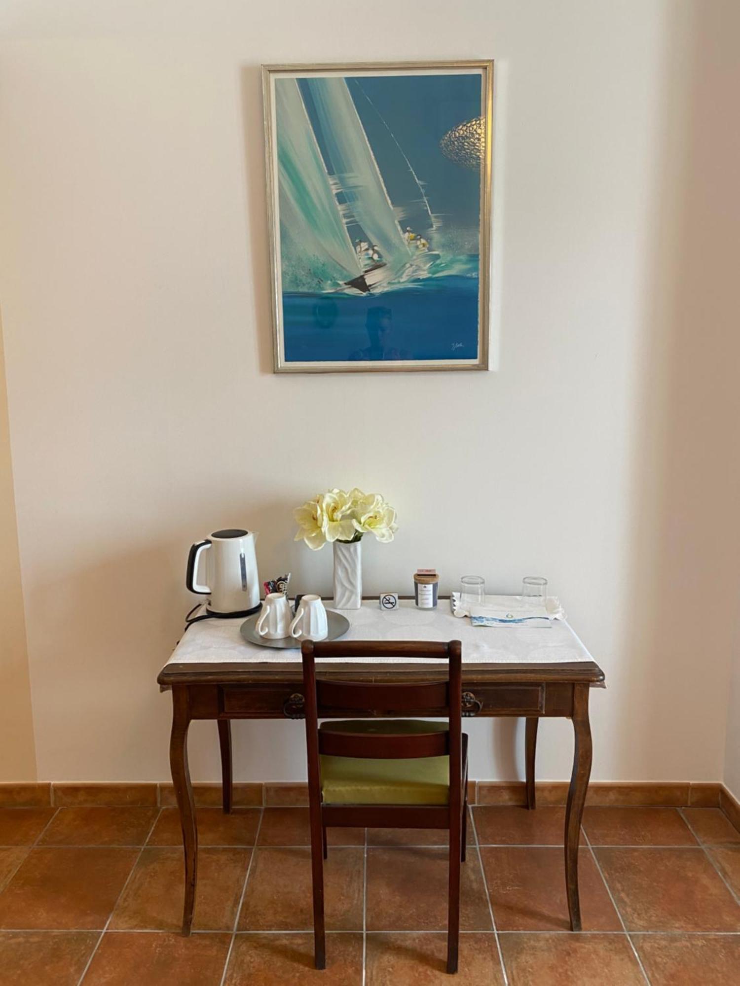 Le Relais D'Affiac Bed & Breakfast Peyriac-Minervois Bagian luar foto